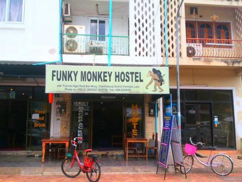 Funky Monkey Hostel Vientiane Exterior photo