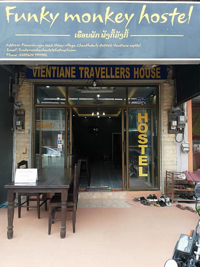 Funky Monkey Hostel Vientiane Exterior photo